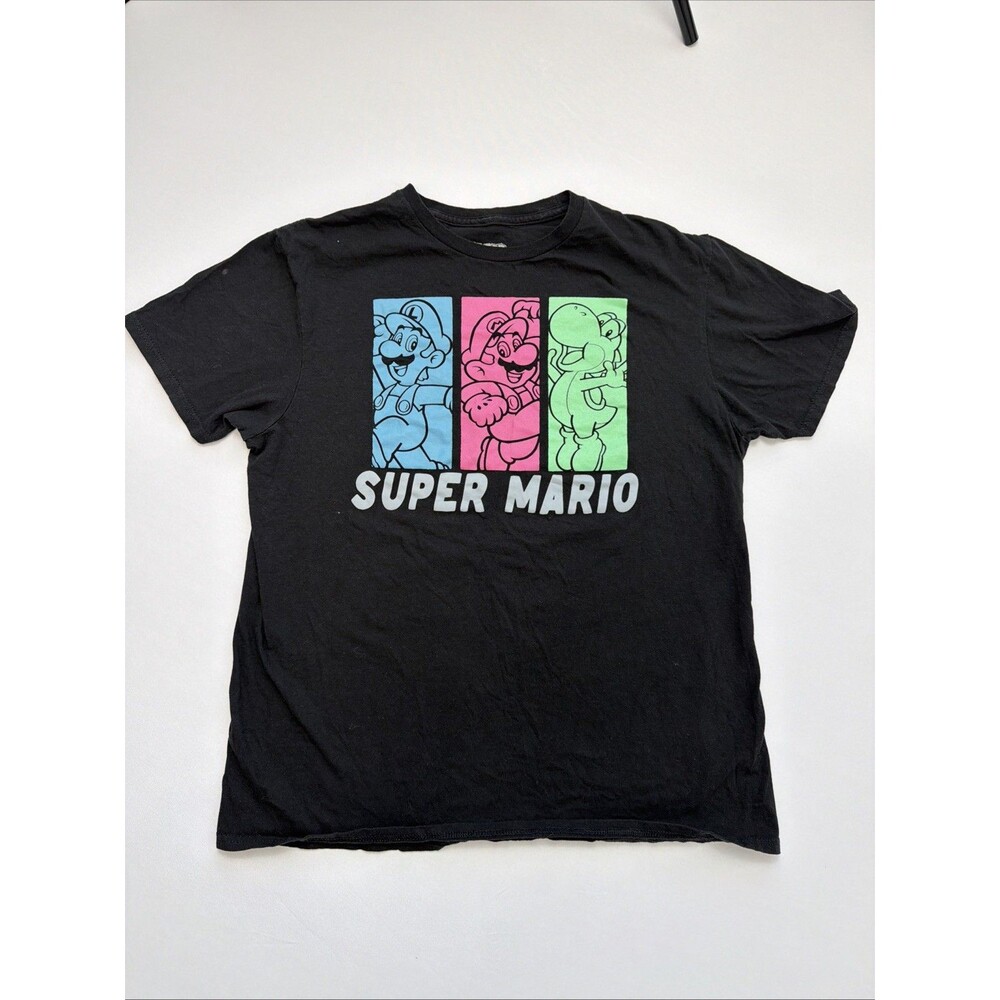 Super Mario Men's Mario Luigi Yoshi Block‎ Retro Video Game T-Shirt L  (42-44)